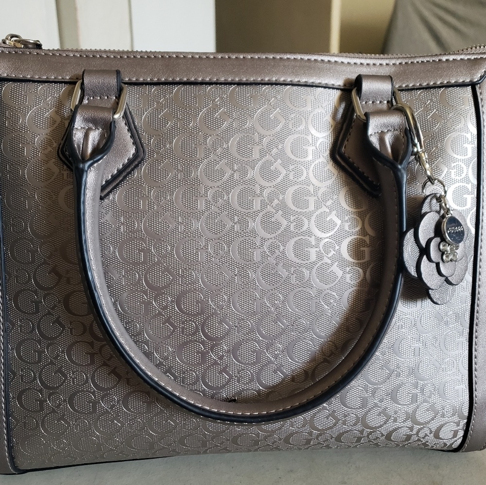 Guess purse